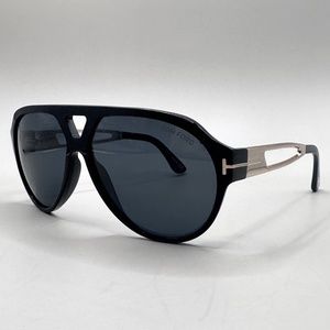 Tom Ford Unisex Sunglasses - style Paul TF778 01A ***NEVER WORN***